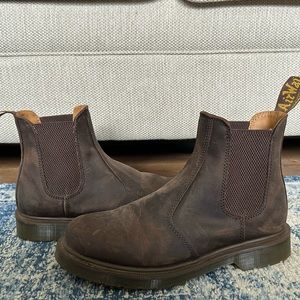 Dr Martens 2976 Crazy Horse Leather Chelsea Boots